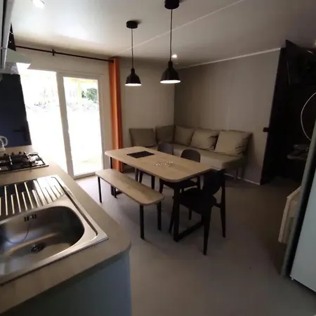 Mobilhome Agora Climatise 49 *