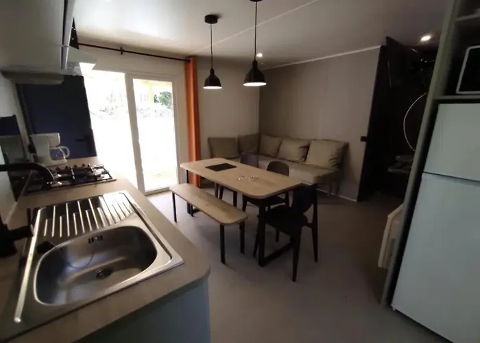 Mobilhome Agora Climatise 49 *